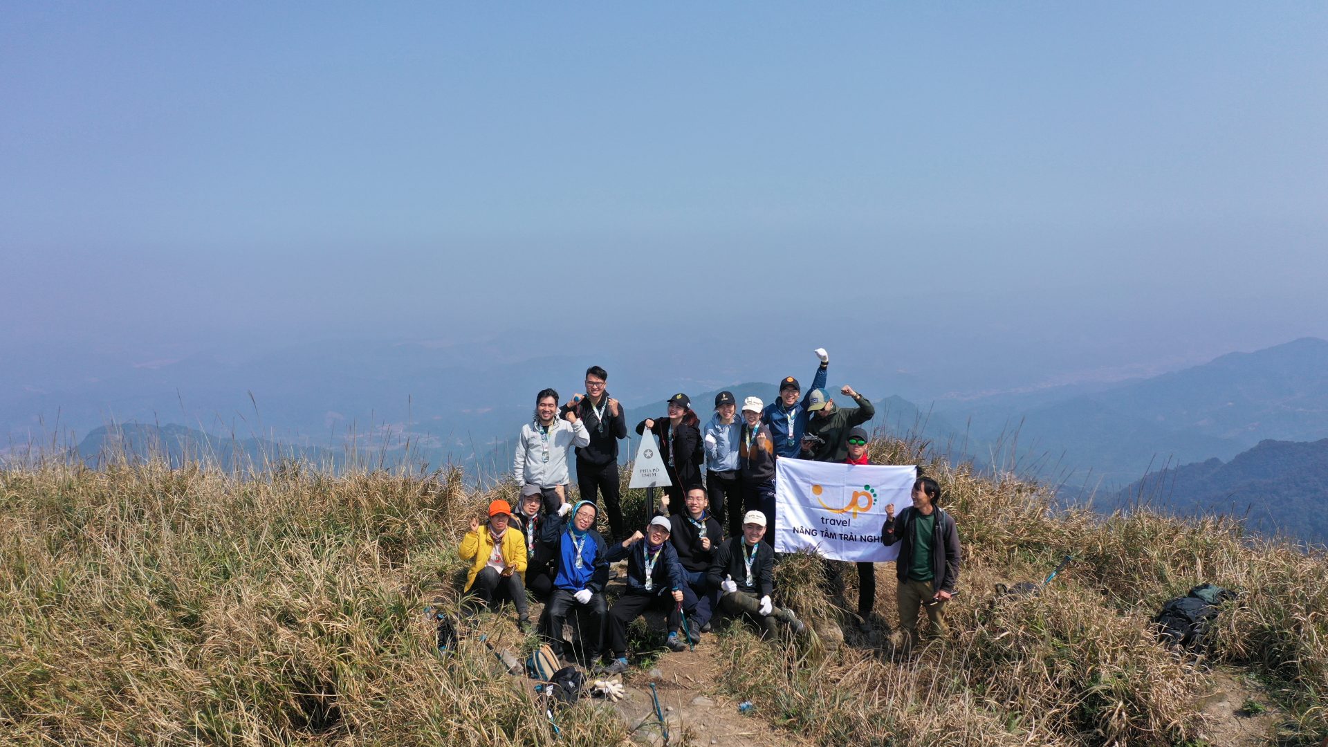 TOUR TREKKING NÚI PHIA PÒ (1.541M) – CHINH PHỤC "SỐNG LƯNG KHỦNG LONG" LẠNG SƠN CÙNG TRAVEL UP